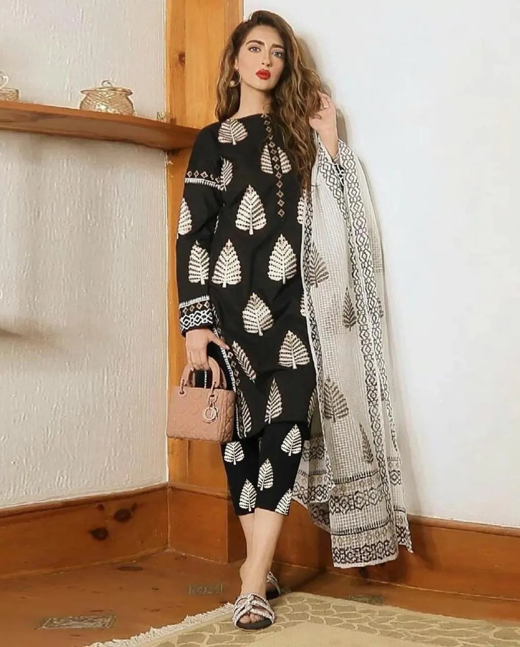 3Pcs Women's Unstitched Printed Suit